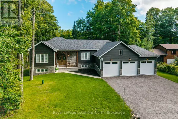 15 PINECONE AVENUE, Tiny, ON L9M0J2