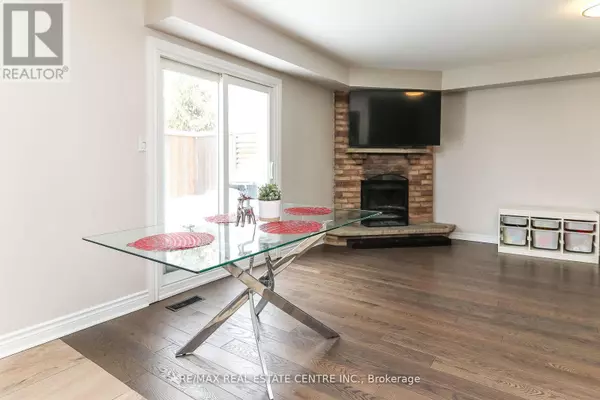 Barrie (cundles East), ON L4M6C8,22 MEADOWLARK ROAD