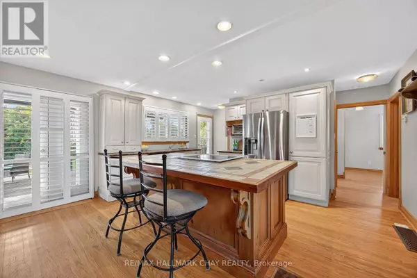 Orillia, ON L3V4Y6,451 JAMIESON DRIVE