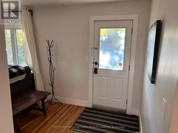 Collingwood, ON L9Y3T6,345 NAPIER STREET