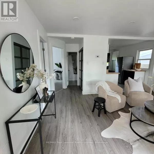 Collingwood, ON L9Y2C6,95 EIGHTH STREET