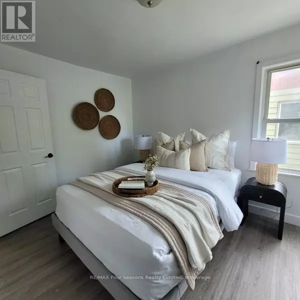 Collingwood, ON L9Y2C6,95 EIGHTH STREET