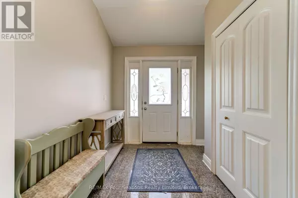 Wasaga Beach, ON L9Z2L1,243 RIVER ROAD E