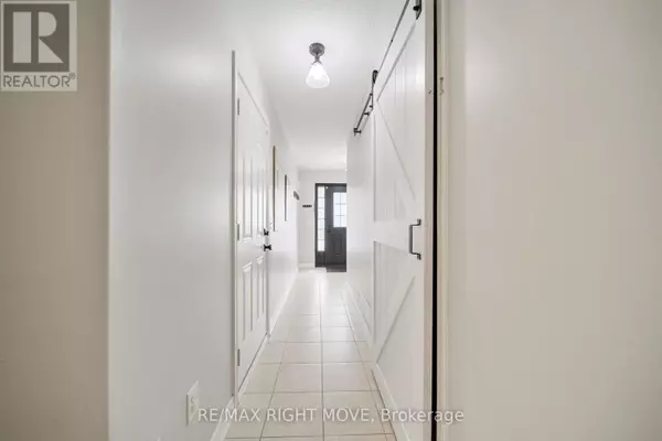 Orillia, ON L3V0A6,90 PEARL DRIVE