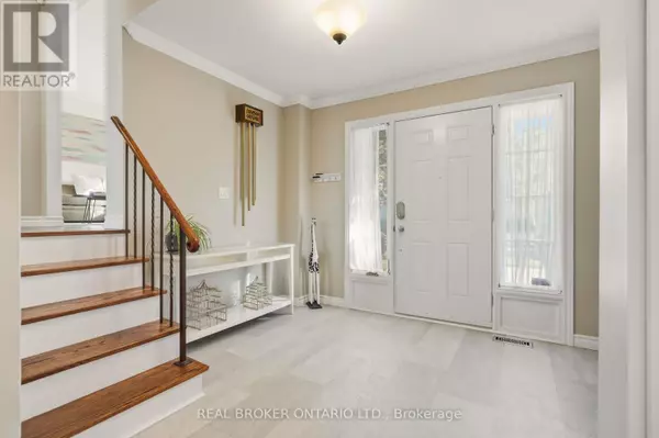 Barrie (grove East), ON L4M5H8,33 PORTER CRESCENT