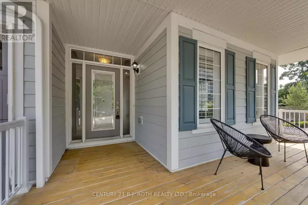 Severn (west Shore), ON L3V0E1,3327 SUMMERHILL WAY N