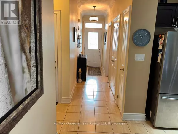 Severn (coldwater), ON L0K1E0,10 MAPLE COURT