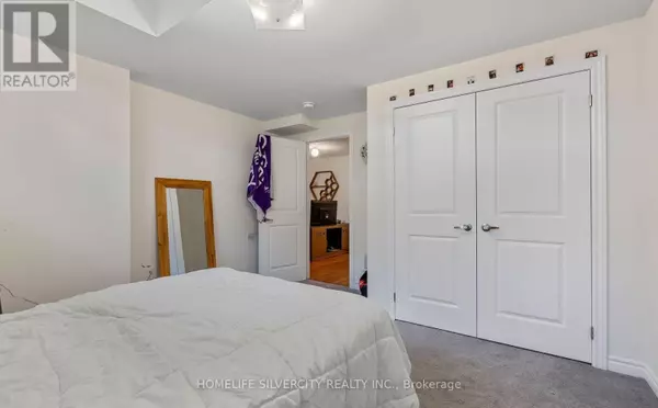 Barrie, ON L9J0L8,124 Durham AVE #Bsmt