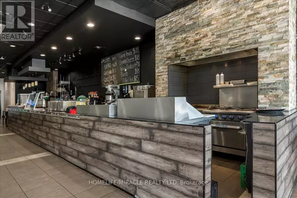 Barrie (city Centre), ON L4M1A4,74 DUNLOP STREET E