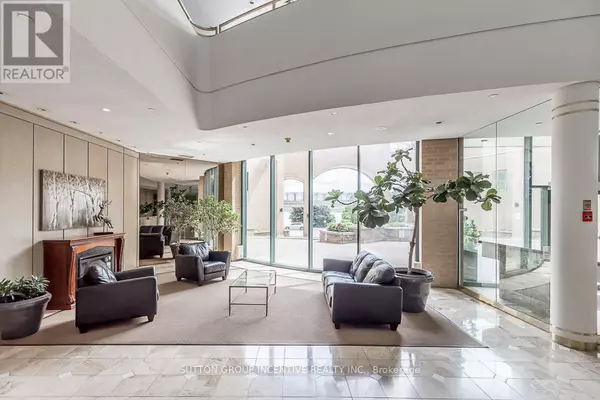 Barrie (city Centre), ON L4M6H1,150 East DUNLOP ST East #908