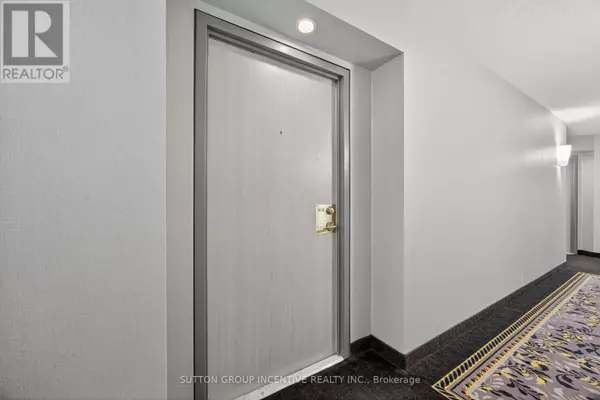 Barrie (city Centre), ON L4M6H1,150 East DUNLOP ST East #908