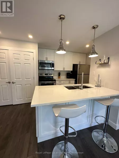 21 Dawson DR #76, Collingwood, ON L9Y5B4