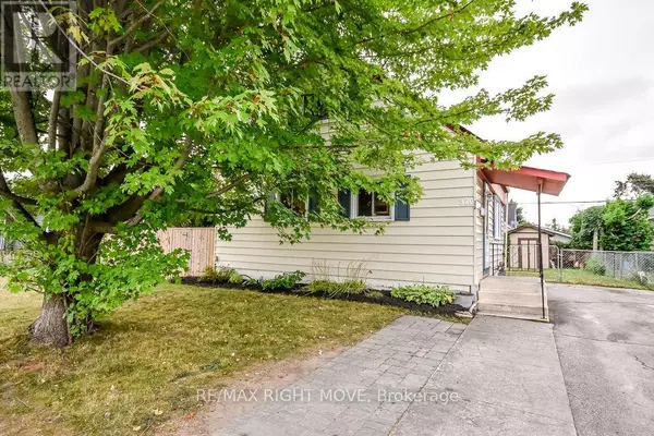 Orillia, ON L3V1J3,320 HILDA STREET