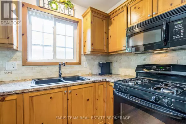 Wasaga Beach, ON L9Z1X7,65 MADAWASKA TRAIL