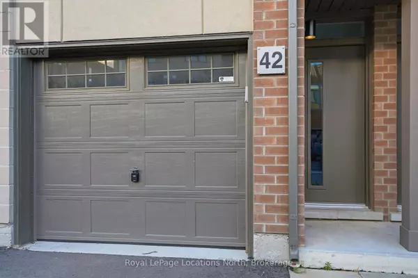 Collingwood, ON L9Y5H8,42 WINTERS CRESCENT