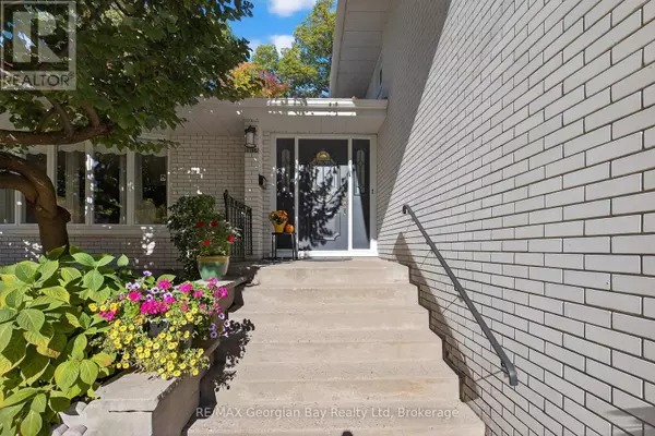 Midland, ON L4R1Y1,1014 HUGEL AVENUE