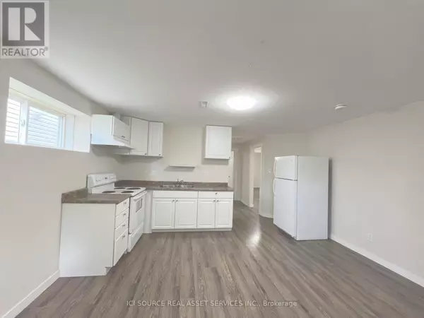 Barrie (painswick North), ON L4N8B2,LOWER LEVEL - 44 MOIR CRESCENT