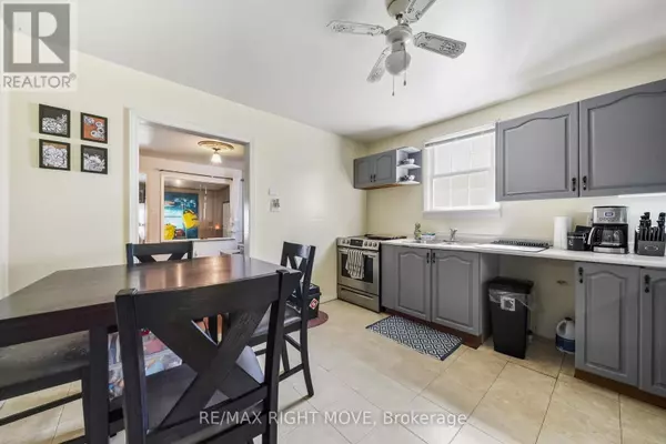 Orillia, ON L3V1S7,122 ELGIN STREET