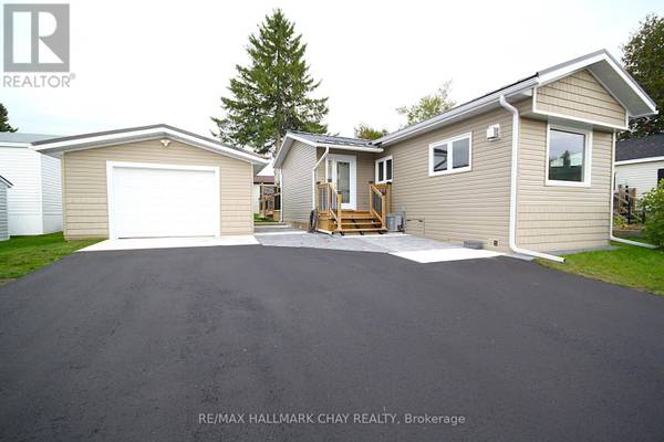 4064 ASH CRESCENT, Severn, ON L3V6H4