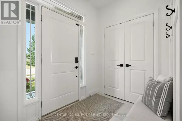 Springwater (elmvale), ON L0L1P0,124 RITCHIE CRESCENT