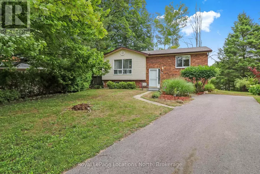 32 LISBON COURT, Wasaga Beach, ON L9Z1L2