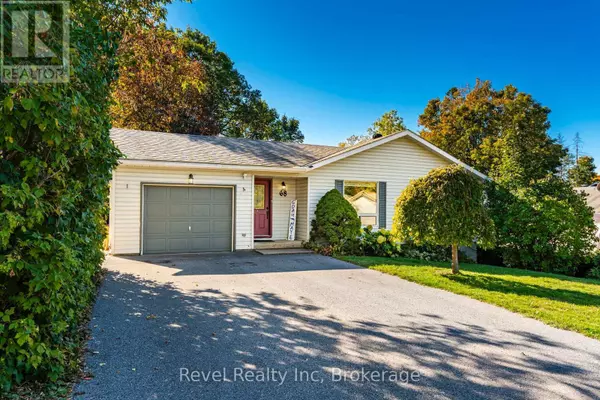 68 BROAD STREET, Penetanguishene, ON L9M1G2