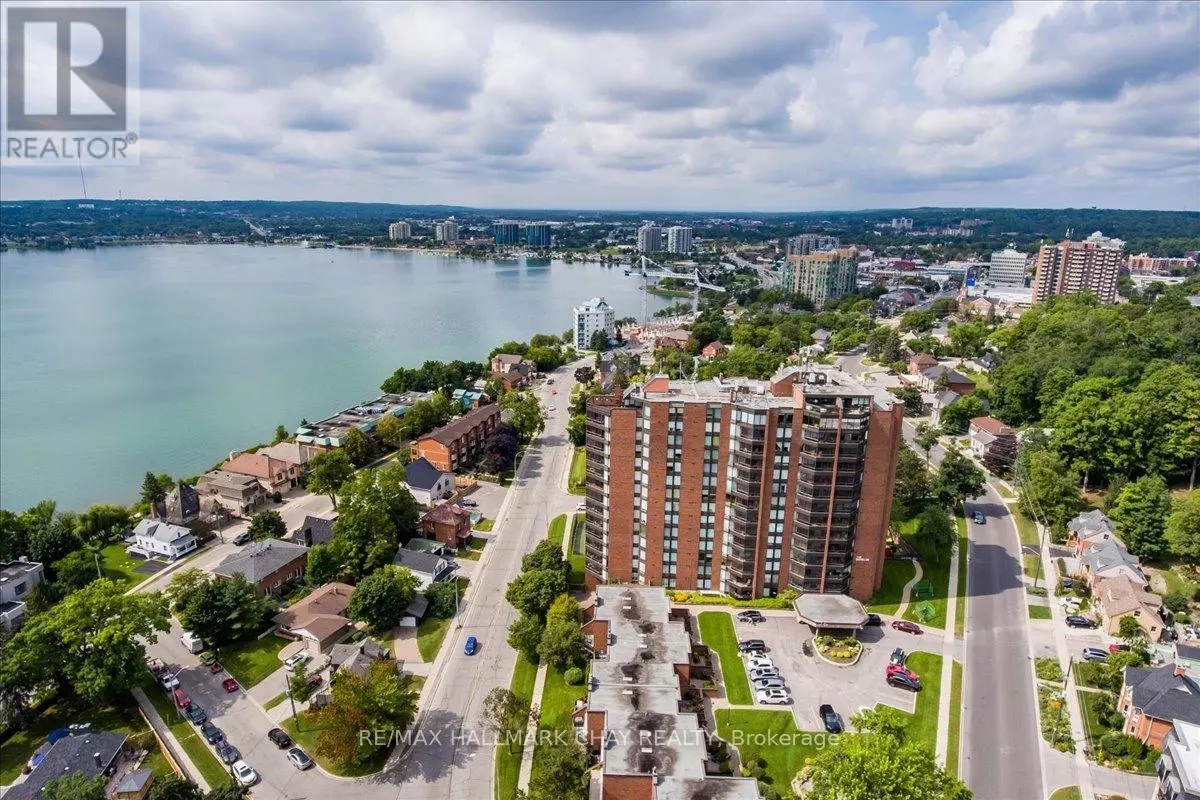 Barrie (north Shore), ON L4M5L6,181 Collier ST #204