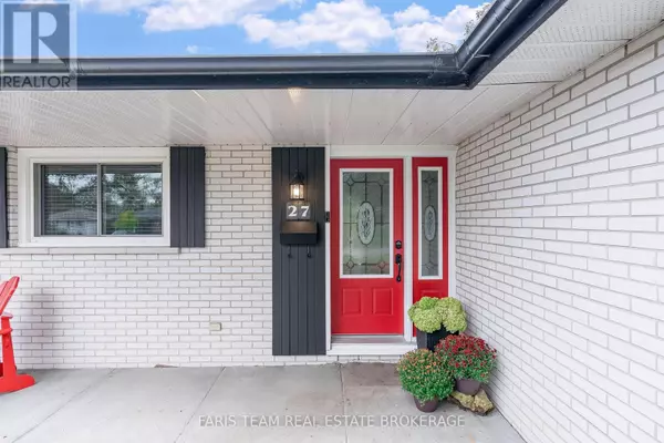 Barrie (wellington), ON L4M2W6,27 OTTAWAY AVENUE