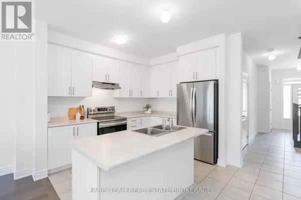 Wasaga Beach, ON L9Z0K9,7 LISA STREET