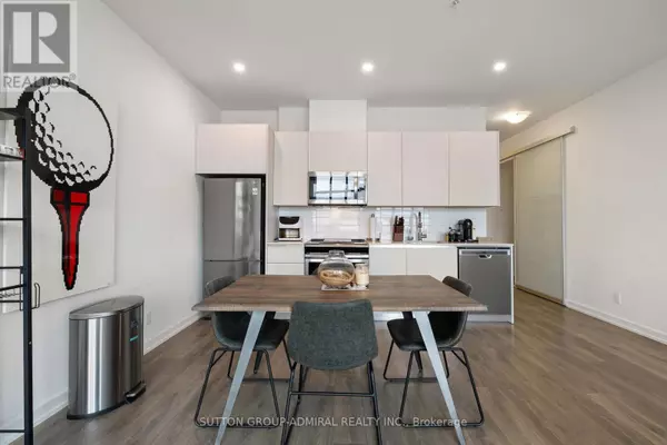 Orillia, ON L3V3T1,21 MATCHEDASH ST #305