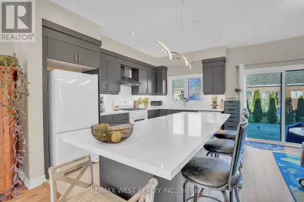 Wasaga Beach, ON L9Z0H7,22 BIANCA CRESCENT