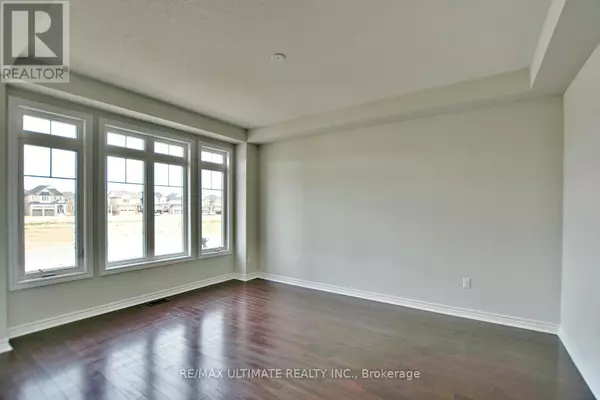 Collingwood, ON L9Y3V2,16 MCLEAN AVENUE