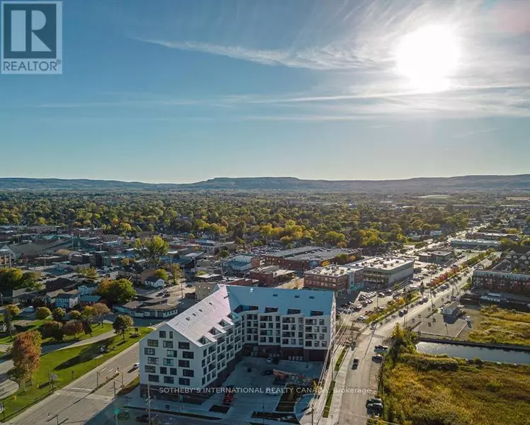 31 Huron ST West #218, Collingwood, ON L9Y0E8