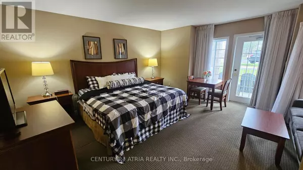 Oro-medonte (horseshoe Valley), ON L0L2X0,90 Highlands DR #2074/75