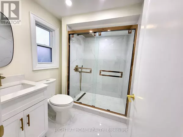 Barrie (grove East), ON L4M5W9,247 HICKLING TRAIL