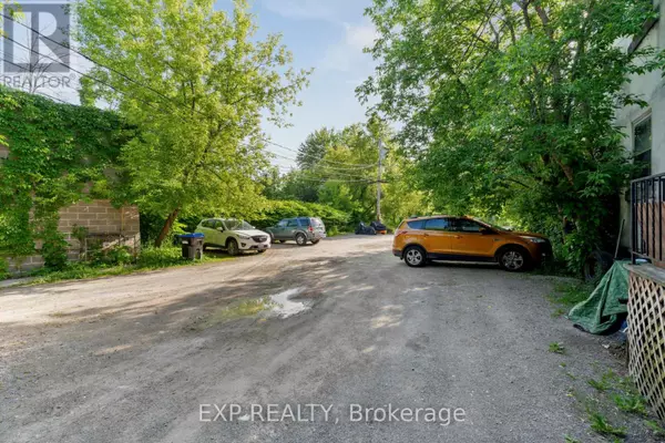 Severn (coldwater), ON L0K1E0,21 COLDWATER ROAD E/S ROAD