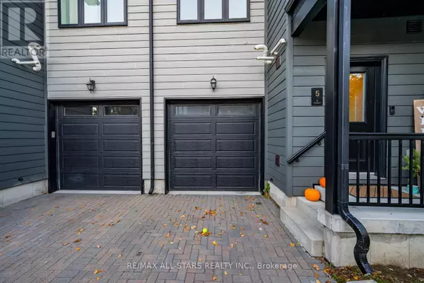 Barrie (0 North), ON L4M7E8,5 Stonehart LN #20