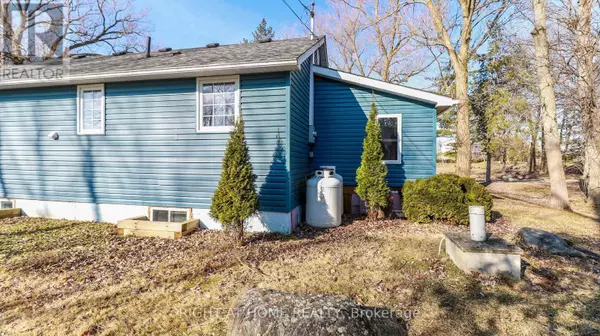 Tay, ON L0K2C0,20 LONG POINT ROAD