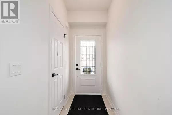 Collingwood, ON L9Y5M6,15 SHIPLEY AVENUE W