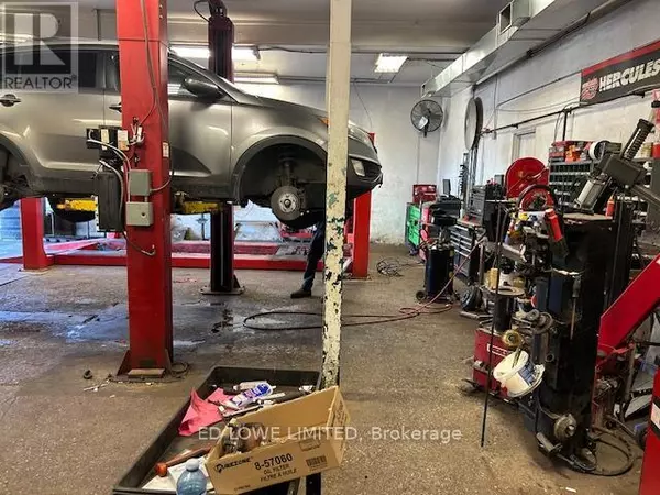 Orillia, ON L3V3Y9,299 ATHERLEY ROAD