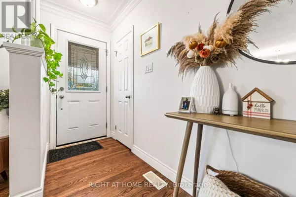 Barrie (wellington), ON L4M3Z5,205 ST VINCENT STREET