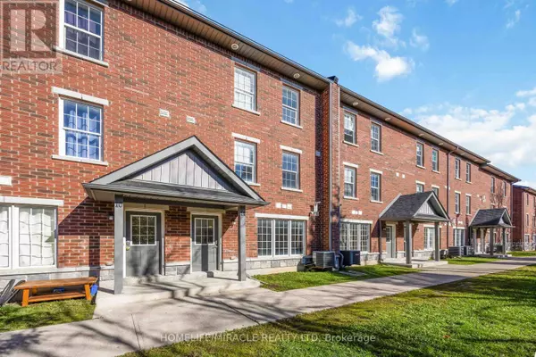 244 Penetanguishene RD #11, Barrie (georgian Drive), ON L4M7C2