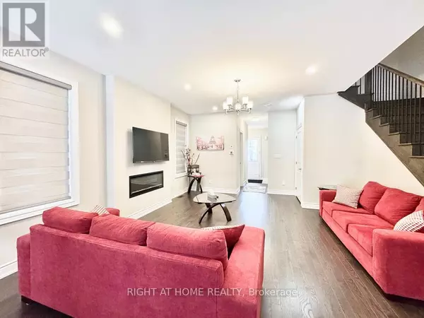 Springwater (midhurst), ON L9X2C8,17 PERIWINKLE ROAD