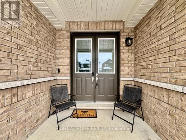 Springwater (midhurst), ON L9X2C8,17 PERIWINKLE ROAD