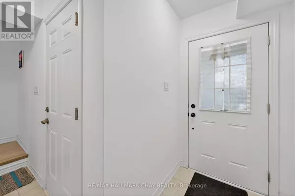 Barrie, ON L9J0T8,7 TOBIAS LANE