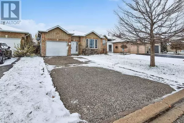 16 Nicole Marie AVE #Main, Barrie (east Bayfield), ON L4M6Y8