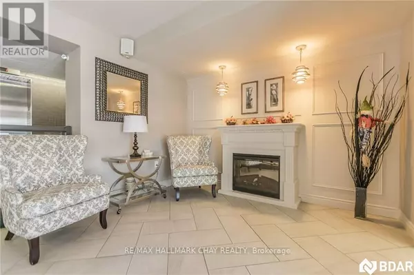 Barrie (codrington), ON L4M5J7,414 Blake ST #706