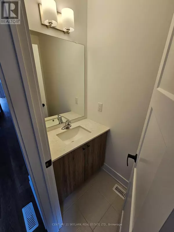 Barrie, ON L9J0V1,218 PRINCE WILLIAM WAY