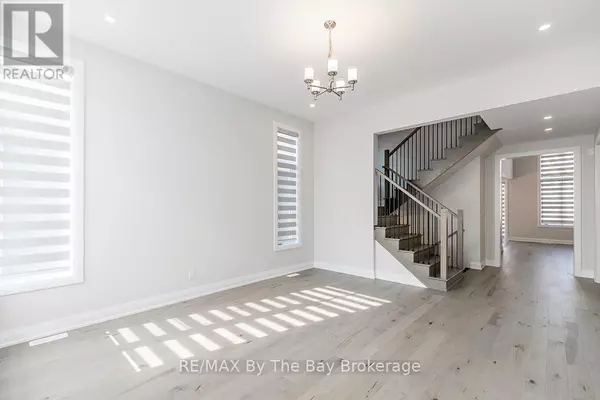 Wasaga Beach, ON L9Z0N4,5 ROSANNE CIRCLE