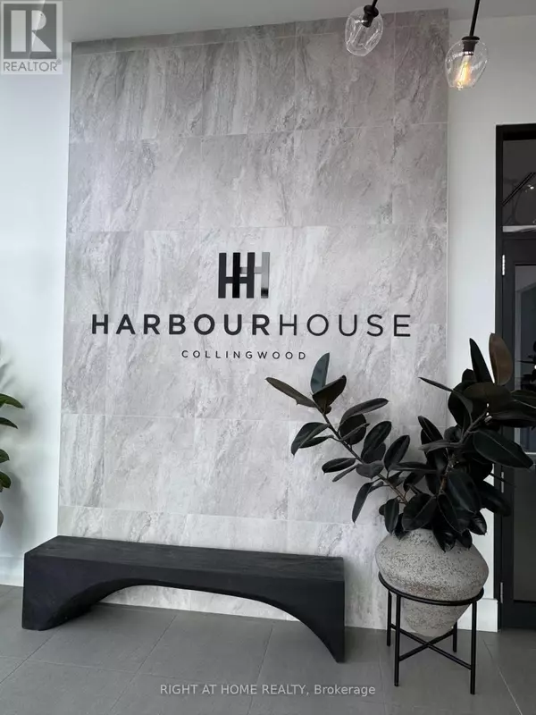 Collingwood, ON L9Y0E8,31 Huron ST #314